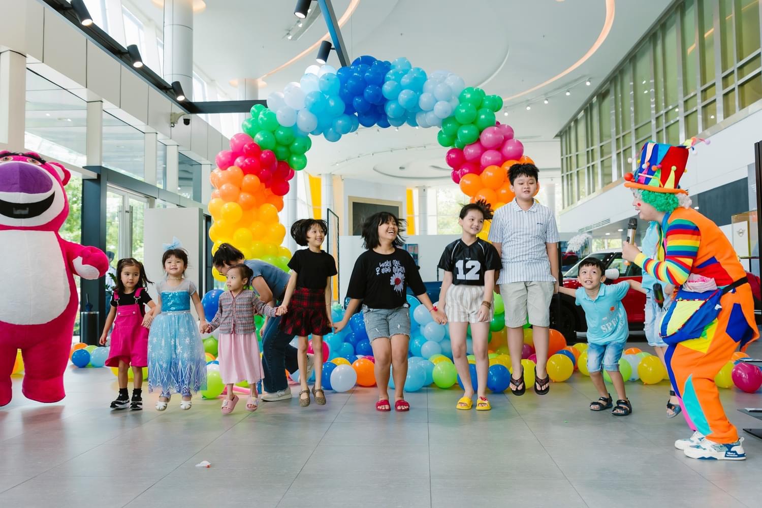 z5503590245861 d9817951e2988ddc5f930baa15556954 MINI CHILDREN'S DAY - Cùng bé khởi động kỳ nghỉ hè đầy sắc màu