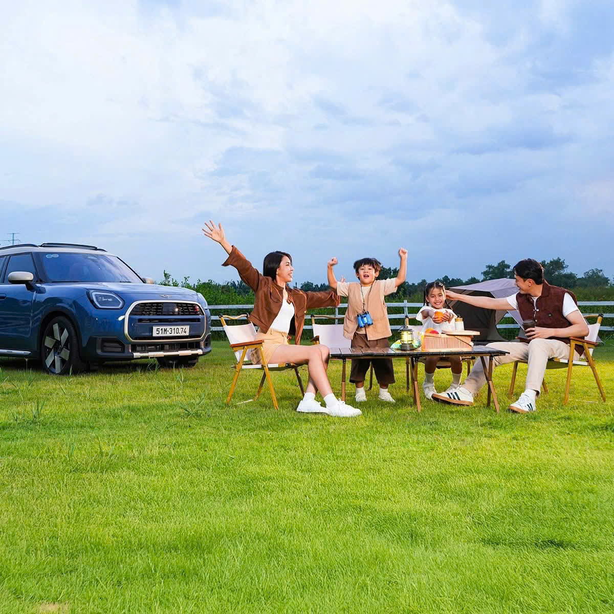 z7180737758210 6d220ce37f7d8e9ddad2f0e94b68d1e9 MINI COOPER S ALL 4 COUNTRYMAN - CHINH PHỤC ĐỈNH CAO PHONG CÁCH.